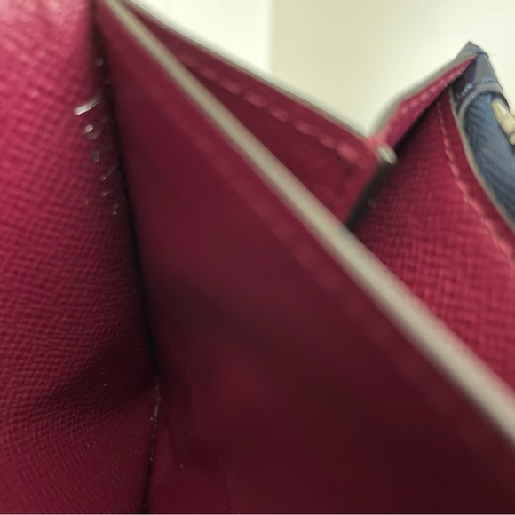 Louis Vuitton Epi Wallet - Picture 9 of 9